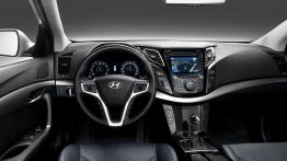 Hyundai i40 - pełny panel przedni