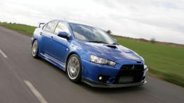 Mitsubishi Lancer Evolution X FQ-400 - widok z przodu