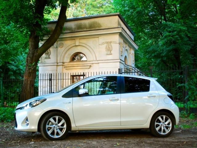Toyota Yaris Hybrid