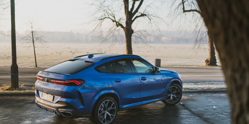 BMW X6 M50i – barok na kołach