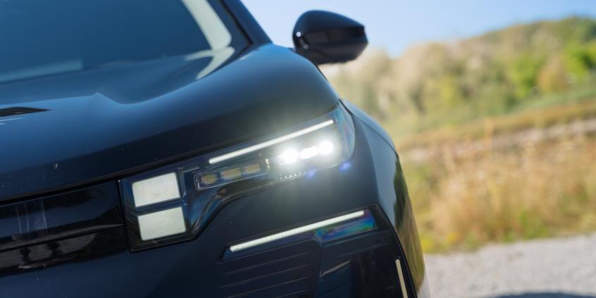 Test: Citroën C5 Aircross 1.2 Hybrid Max to kolejny poprawny SUV Stellantisa. Ma zalety poprzednika i awansował o klasę