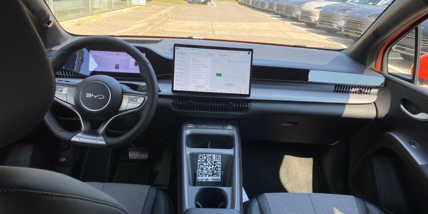Test: BYD Dolphin G DM-i to miejski rodzynek. Ile pali hybryda plug-in z rozładowaną baterią?