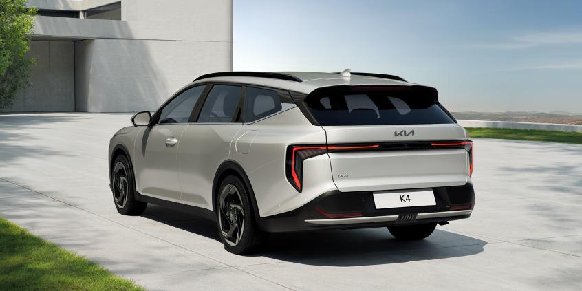 Kia K4 Kombi dołącza do oferty. Dynamiczny design, przestronna kabina oraz ponad 600 litrów bagażnika