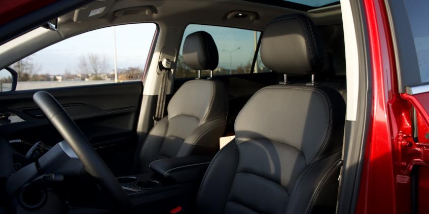 Porównanie: JAC JS8 Pro 1.5 T-GDI DCT vs Chery Tiggo 8 1.6 T-GDI DCT Prestige. Sprawdzam 7-osobowe chińskie SUV-y