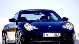 Porsche 911 996 Carrera 4S - widok z przodu