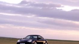 Porsche 911 996 Carrera 4S - widok z przodu