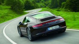 Porsche 911 (991) Carrera 4S - widok z tyłu