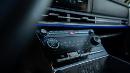 Hyundai Santa Fe 2025 1.6 T-GDI HEV 4WD - panel sterowania wentylacj± i nawiewem