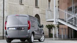 Fiat Doblo III Cargo Facelifting (2015) - widok z tyłu