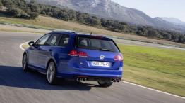 Volkswagen Golf VII R Variant (2015) - widok z tyłu