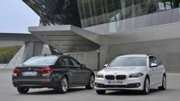 BMW serii 5 F10 518d Sedan (2015) - widok z tyłu