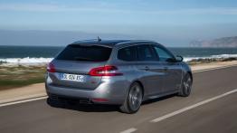Peugeot 308 II SW GT (2015) - widok z tyłu