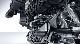 Mercedes-AMG GT S (2015) - silnik solo