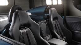 Jaguar F-Type Project 7 (2015) - widok ogólny wnętrza z przodu