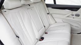 BMW X5 III xDrive40e (2015) - tylna kanapa