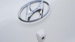 Hyundai i20 II Hatchback Kappa 1.4 MPI (2015) - emblemat