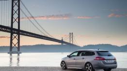 Peugeot 308 II SW GT (2015) - widok z tyłu