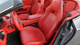 Aston Martin Vanquish Volante (2015) - widok ogólny wnętrza z przodu