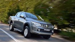 Mitsubishi Triton 2015 - widok z przodu