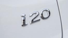 Hyundai i20 II Hatchback Kappa 1.4 MPI (2015) - emblemat