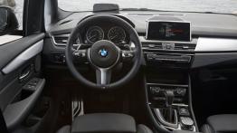 BMW 220i Gran Tourer (2015) - kokpit