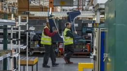 Land Rover Defender 2,000,000 (2015) - taśma produkcyjna