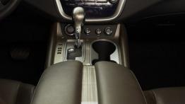Nissan Murano III (2015) - tunel środkowy między fotelami
