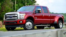 Ford serii F Super Duty 2015 - lewy bok