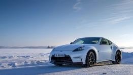 Nissan 370Z Nismo (2015) - lewy bok