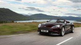 Aston Martin Vanquish Volante (2015) - widok z przodu