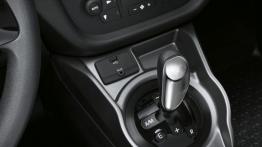 Fiat Doblo III Cargo Facelifting (2015) - dźwignia zmiany biegów