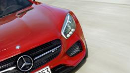 Mercedes AMG GT S (2015) - lewy przedni reflektor - wyłączony