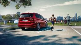 BMW 220i Gran Tourer (2015) - widok z tyłu