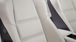 Mazda 6 III Sedan Facelifting (2015) - fotel pasażera, widok z przodu