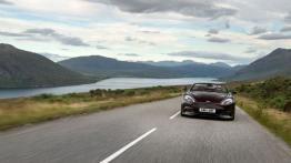 Aston Martin Vanquish Volante (2015) - widok z przodu