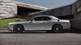 Dodge Challenger III Facelifting (2015) - lewy bok