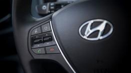 Hyundai i20 II Hatchback Kappa 1.4 MPI (2015) - sterowanie w kierownicy