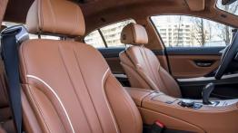 BMW 650i Gran Coupe F06 Facelifting (2015) - widok ogólny wnętrza z przodu