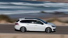 Peugeot 308 II SW GT (2015) - widok z góry