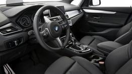 BMW 220i Gran Tourer (2015) - widok ogólny wnętrza z przodu