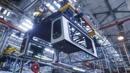 Land Rover Defender 2,000,000 (2015) - taśma produkcyjna