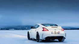 Nissan 370Z Nismo (2015) - widok z tyłu