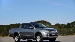 Mitsubishi Triton 2015 - prawy bok