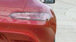 Mercedes AMG GT S (2015) - prawy tylny reflektor - wyłączony