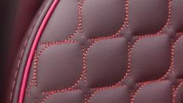 Aston Martin Vanquish Volante (2015) - fotel kierowcy, widok z przodu