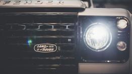 Land Rover Defender 2,000,000 (2015) - taśma produkcyjna