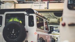 Land Rover Defender 2,000,000 (2015) - taśma produkcyjna