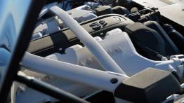 Aston Martin Vanquish Volante (2015) - maska otwarta