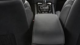 Peugeot 508 Sedan Facelifting (2015) - tunel środkowy z tyłu