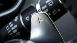 Land Rover Range Rover Sport II SVR (2015) - manetka zmiany biegów pod kierownicą